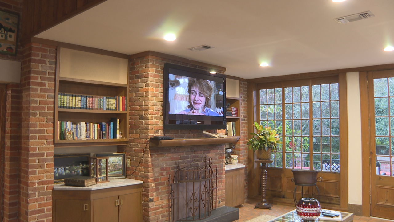 Steel Magnolias house interior.jpg